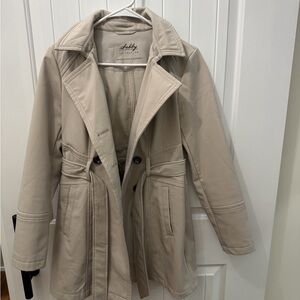 Elegant Women's Tan Trench Coat